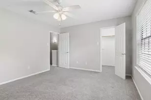 17225 Saturn Ln, Houston, TX 77058 - Photo 17