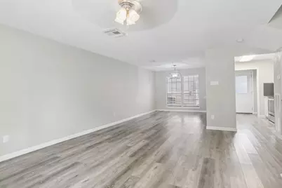 17225 Saturn Lane, Houston, TX 77058 - Photo 5