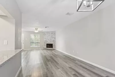 17225 Saturn Lane, Houston, TX 77058 - Photo 7