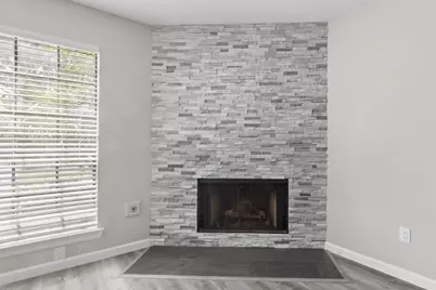 17225 Saturn Lane, Houston, TX 77058 - Photo 11