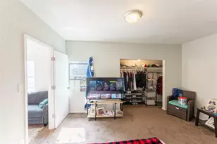 2010 Caplin St, Houston, TX 77026 - Photo 3