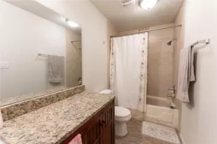 2010 Caplin St, Houston, TX 77026 - Photo 7