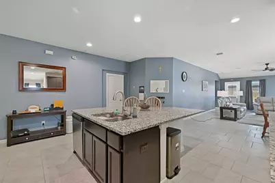 714 Calm Court, Rosharon, TX 77583 - Photo 9