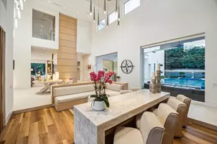 311 Brown Saddle St, Houston, TX 77057 - Photo 9