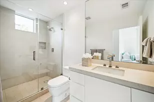 311 Brown Saddle St, Houston, TX 77057 - Photo 39