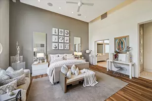 311 Brown Saddle St, Houston, TX 77057 - Photo 21