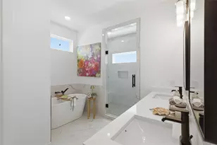 318 Walthall Dr, Houston, TX 77022 - Photo 31