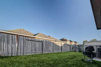 8330 Bay Oaks Drive, Baytown, TX 77523 - Photo 33