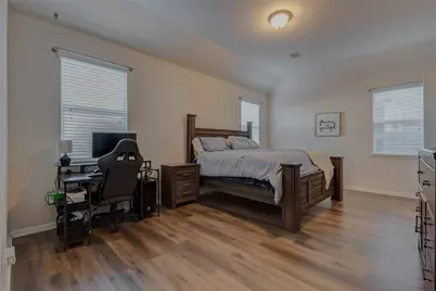 8330 Bay Oaks Drive, Baytown, TX 77523 - Photo 17