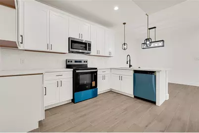 430 Rhode Island St, Houston, TX 77029 - Photo 5