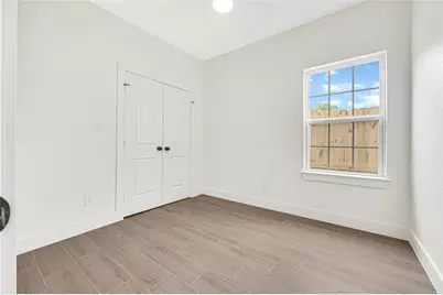 430 Rhode Island St, Houston, TX 77029 - Photo 9