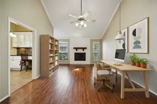 13882 Hollowgreen Dr, Houston, TX 77082 - Photo 5