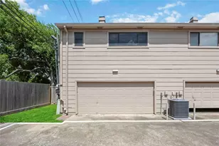 13882 Hollowgreen Dr, Houston, TX 77082 - Photo 31