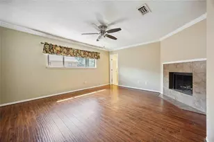 13882 Hollowgreen Dr, Houston, TX 77082 - Photo 23