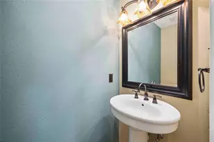 13882 Hollowgreen Dr, Houston, TX 77082 - Photo 17