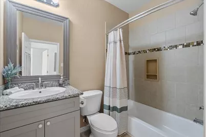 1012 22nd Street #D, Dickinson, TX 77539 - Photo 25