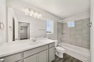 13429 Lucky Bill Ln, Houston, TX 77048 - Photo 7
