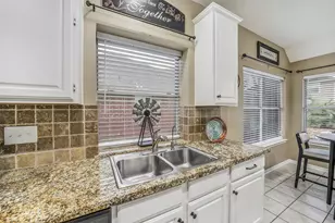 2010 Cannonbury Ln, Richmond, TX 77406 - Photo 13