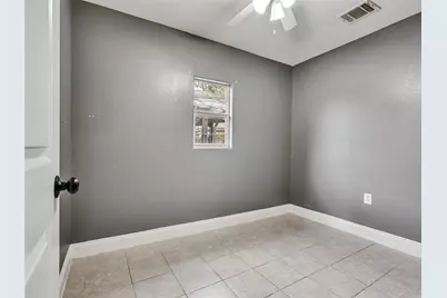 1107 E 40th 1/2 Street, Houston, TX 77022 - Photo 5
