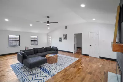 701 W 39th Street, Houston, TX 77018 - Photo 33