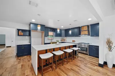 701 W 39th Street, Houston, TX 77018 - Photo 13