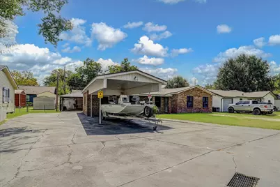120 Fern Lane, Highlands, TX 77562 - Photo 1