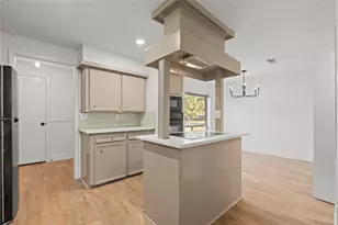 19415 Enchanted Oaks Dr, Spring, TX 77388 - Photo 7