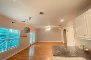 3729 Main Poplar Dr, Houston, TX 77025 - Photo 5