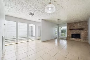 6407 S Briar Bayou Dr, Houston, TX 77072 - Photo 3