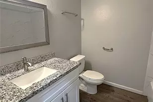 5779 Belarbor St, Houston, TX 77033 - Photo 11