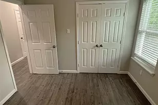 5779 Belarbor St, Houston, TX 77033 - Photo 17