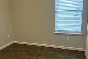 5779 Belarbor St, Houston, TX 77033 - Photo 13