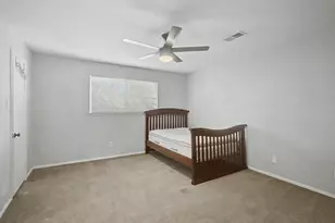 413 W Semands Ave, Conroe, TX 77301 - Photo 11