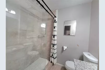 3005 Winchester, Sugar Land, TX 77479 - Photo 5