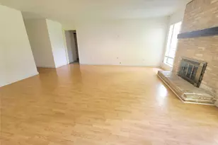 3005 Winchester, Sugar Land, TX 77479 - Photo 3