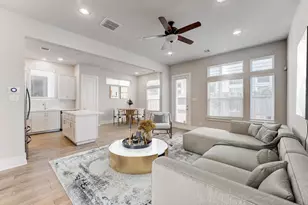 2026 Live Oak St, Houston, TX 77003 - Photo 3