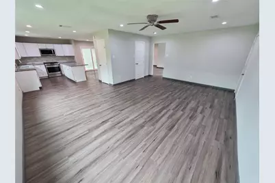910 Royal Oak Drive, Dickinson, TX 77539 - Photo 15