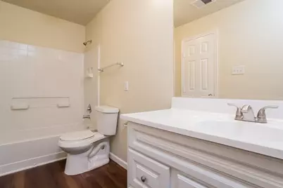 8606 Chaletford Drive, Houston, TX 77044 - Photo 9