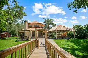 129 Selkirk Dr, Bay City, TX 77414 - Photo 1