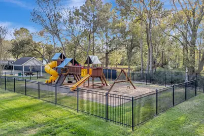 309 Oak Creek Drive, League City, TX 77573 - Photo 35