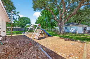 809 Bernard Ave, Rosenberg, TX 77471 - Photo 47