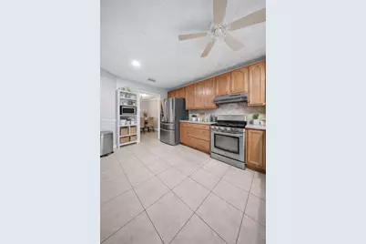 7415 San Simeon Drive, Houston, TX 77083 - Photo 9