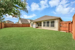 731 Rim Water Dr, Alvin, TX 77511 - Photo 19