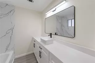 12411 Drifting Winds Dr, Houston, TX 77044 - Photo 17