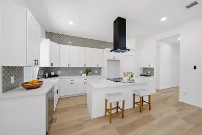 612 Austin Street, West Columbia, TX 77486 - Photo 11