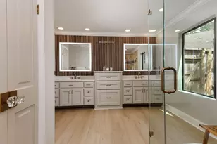 46 N Autumnwood Way, The Woodlands, TX 77380 - Photo 19