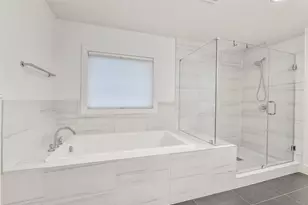 910 Algregg St, Houston, TX 77009 - Photo 37