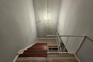 10112 Beekman Pl Dr, Houston, TX 77043 - Photo 15