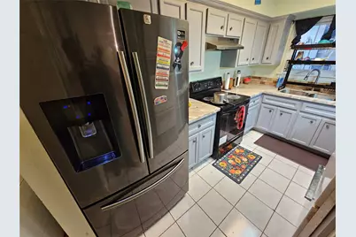 10112 Beekman Place Drive, Houston, TX 77043 - Photo 11