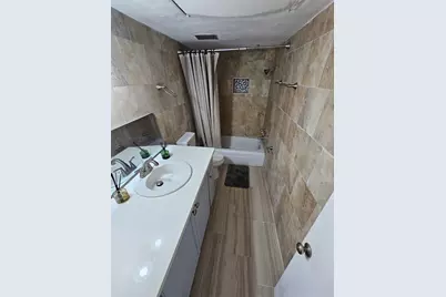 10112 Beekman Place Drive, Houston, TX 77043 - Photo 29